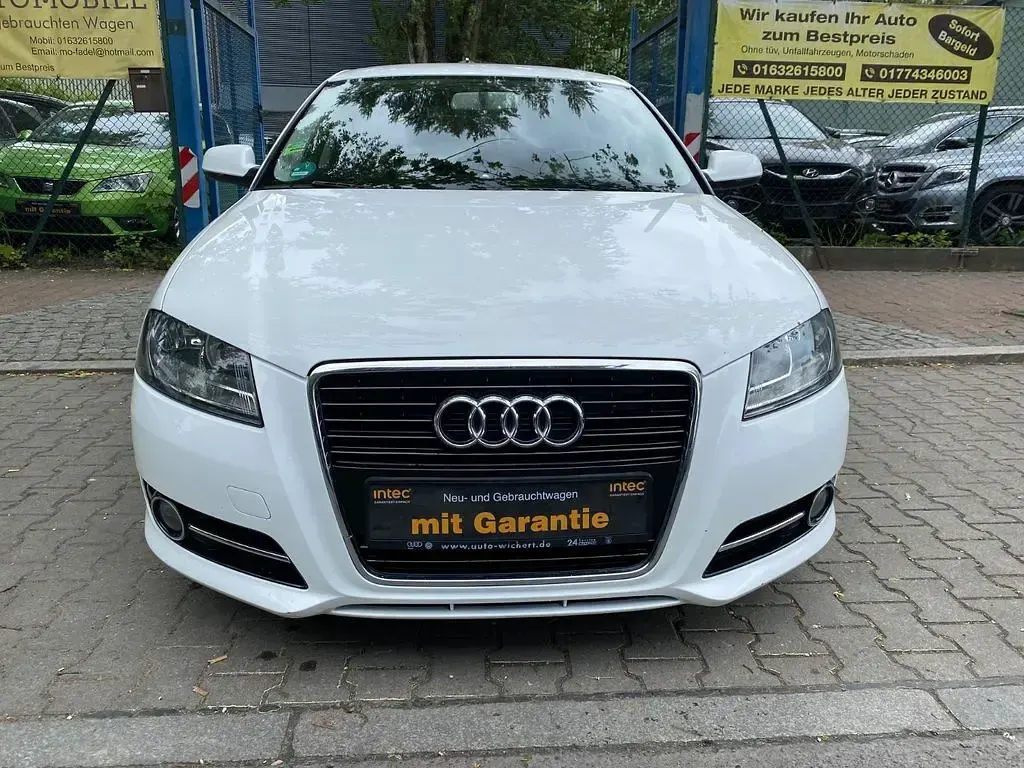 Używany Audi A3 Ambition 160 KM (117 kW) 2012 Biały Hatchback