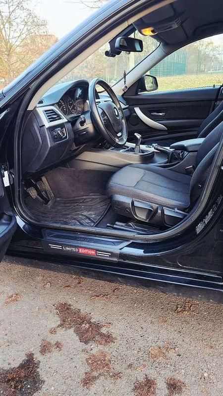 Gebraucht BMW 320 Gran Turismo Sport Line 184 PS (135 kW) 2013 Limousine