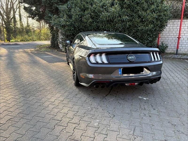Gebraucht Ford Mustang GT 450 PS (330 kW) 2018 Grau Coupé