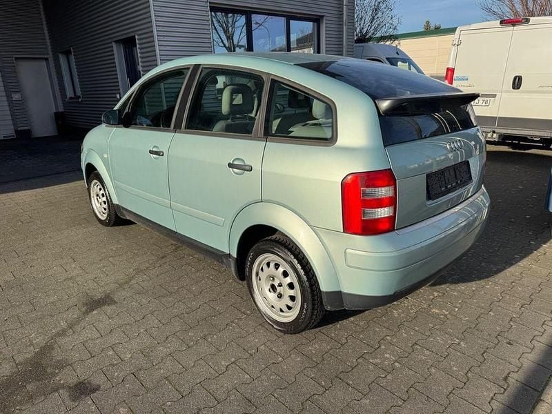 Gebraucht Audi A2 61 PS (44 kW) 2001 Grün Kleinwagen