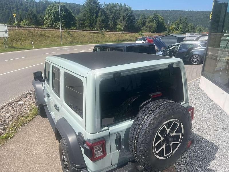 Neu Jeep Wrangler Rubicon 272 PS (200 kW) 2025 Hellgrün SUV