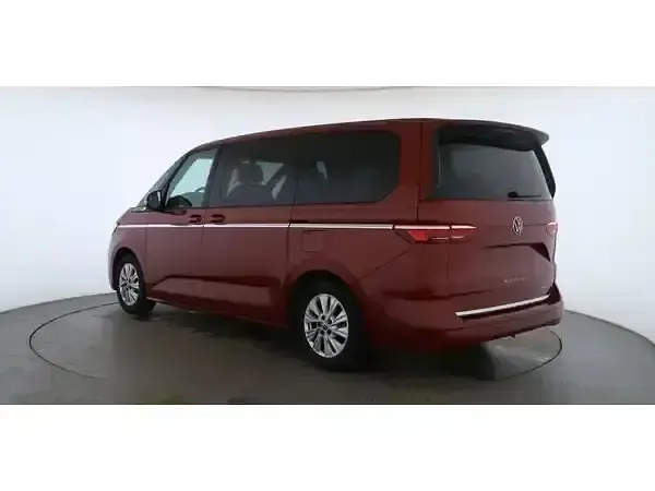 Gebraucht VW Multivan 245 PS (180 kW) 2025 Fortanarot metallic Van / Kleinbus