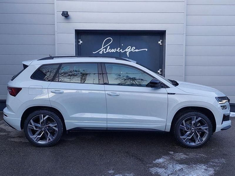 Neu Skoda Karoq SportLine 150 PS (110 kW) 2026 Weiß SUV