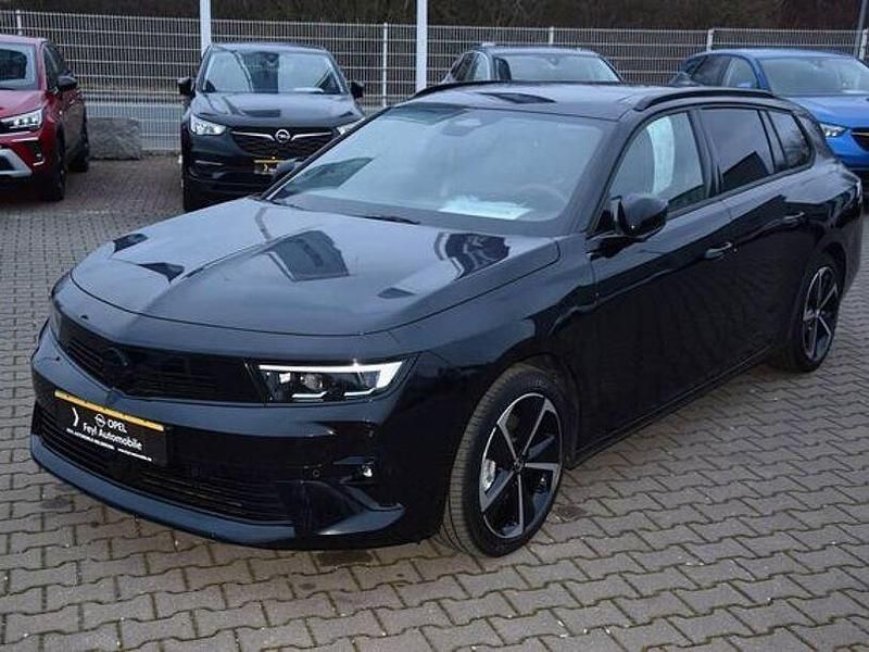 Gebraucht Opel Astra 131 PS (96 kW) 2024 Schwarz Kombi