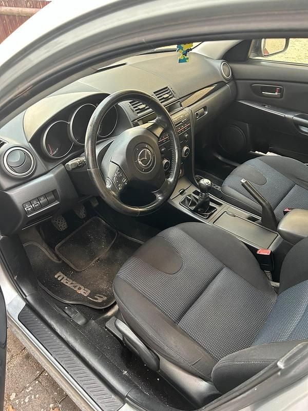 Gebraucht Mazda 3 115 PS (84 kW) 2005 Silber Kleinwagen