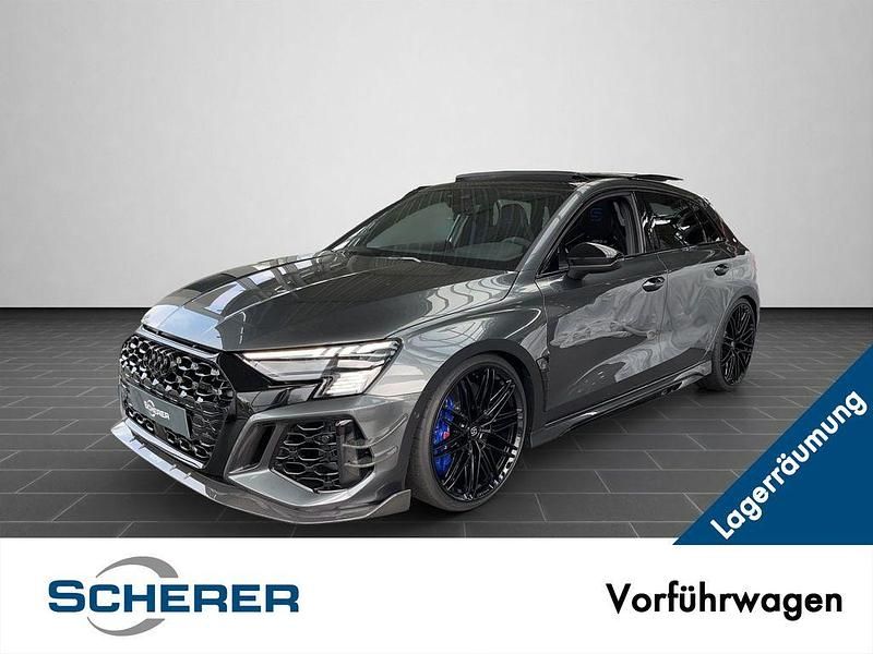 Daytonagrau perleffekt (metallic) Gebraucht 2023 Audi RS3 Sportback Performance Kleinwagen | 98.999 € - Bild 1/4