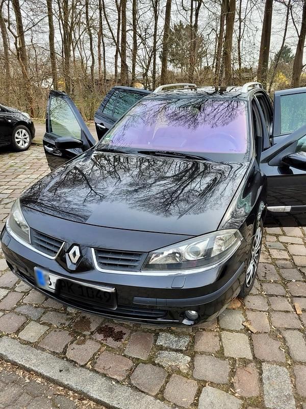 Gebraucht Renault Laguna II 135 PS (99 kW) 2006 Schwarz Kombi