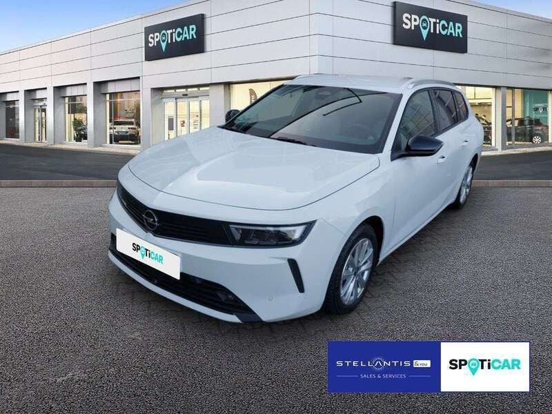 Weiß Gebraucht 2023 Opel Astra Elegance Kombi | 19.480 € (Superpreis) - Bild 1/4