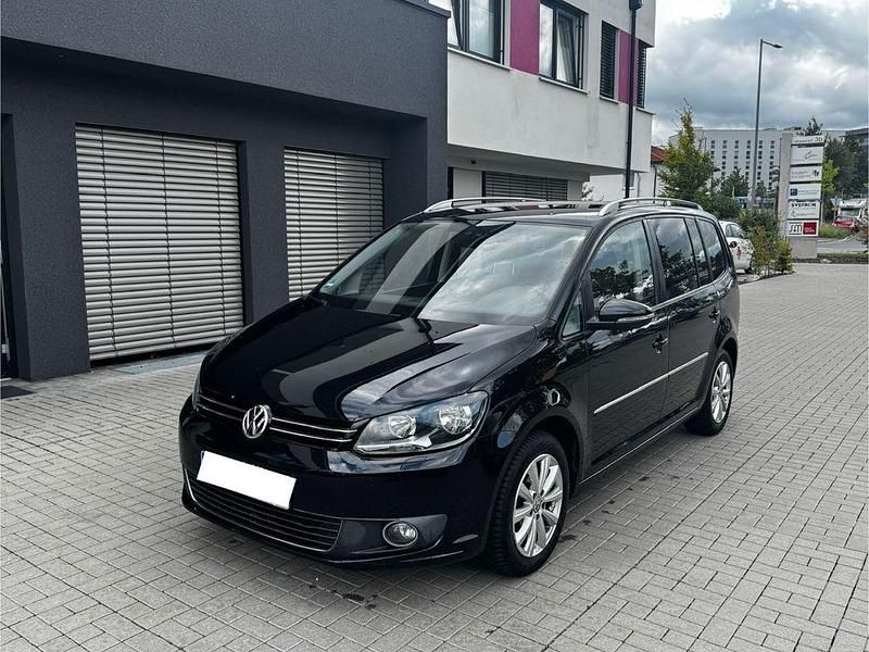 Schwarz Gebraucht 2011 VW Touran Highline Van / Kleinbus | 4.000 € (Guter Preis) - Bild 1/4