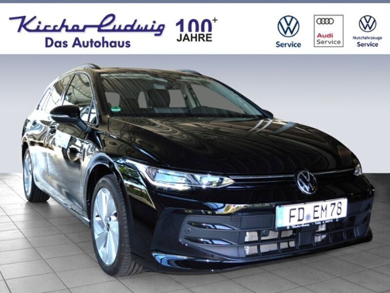 Grenadillschwarz metallic (metallic) Gebraucht 2024 VW Golf VIII Goal Kombi | 29.289 € (Superpreis) - Bild 1/4