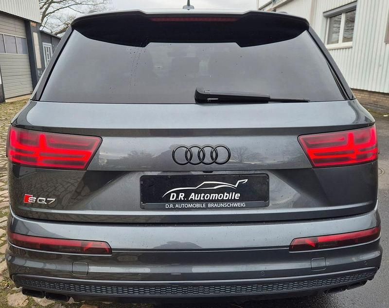Gebraucht Audi SQ7 Sport 435 PS (319 kW) 2018 Daytonagrau SUV