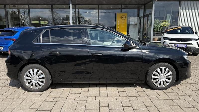 Gebraucht Opel Astra Elegance 131 PS (96 kW) 2022 Schwarz Kleinwagen