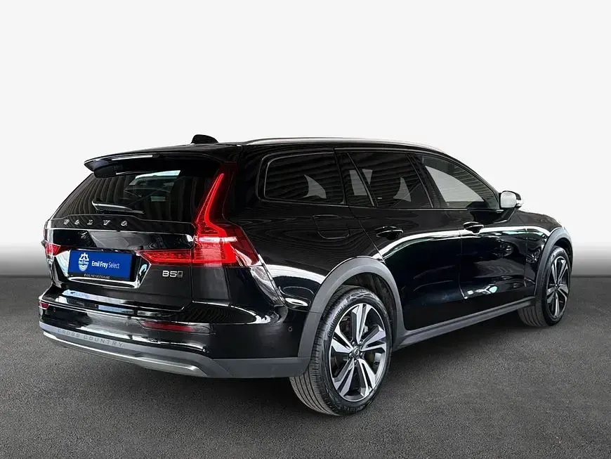 Gebraucht Volvo V60 CC 184 PS (135 kW) 2024 Kombi