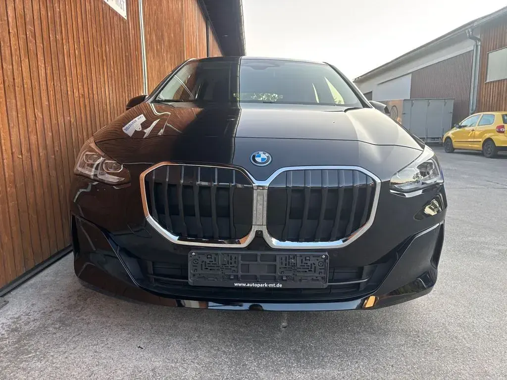 Gebraucht BMW 225 245 PS (180 kW) 2022 Schwarz Van / Kleinbus