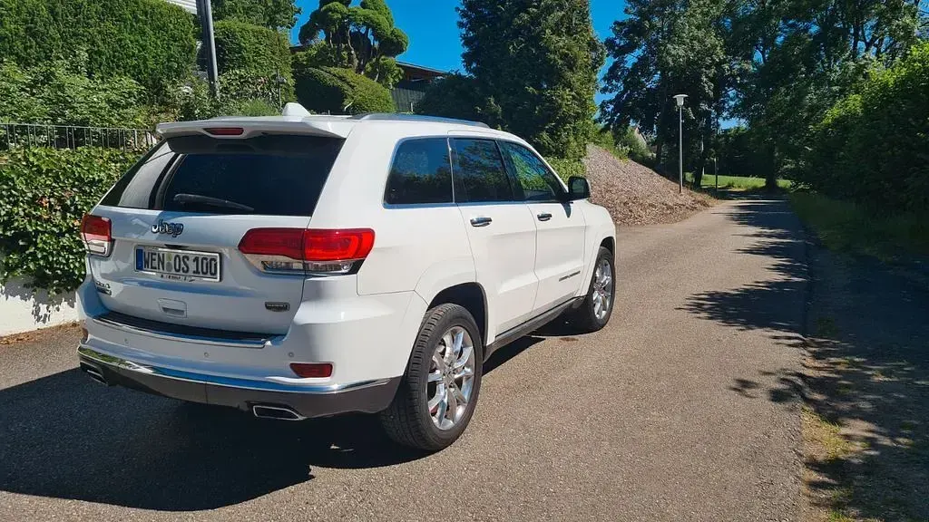 Gebraucht Jeep Grand Cherokee Summit 250 PS (183 kW) 2015 Weiß SUV