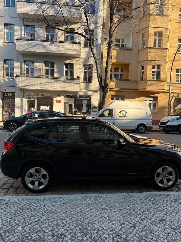 Gebraucht BMW X1 177 PS (130 kW) 2010 Schwarz SUV