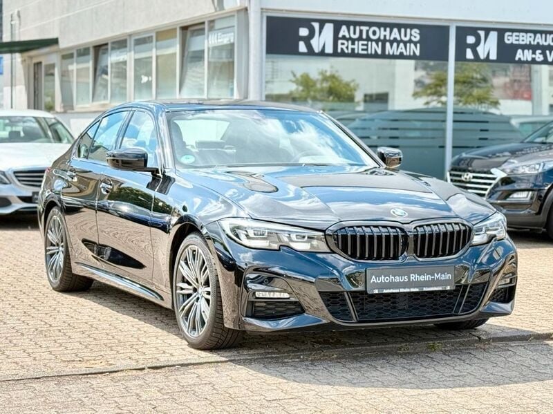 Schwarz Gebraucht 2019 BMW 318 M Sport Limousine | 24.990 € (Fairer Preis) - Bild 1/4