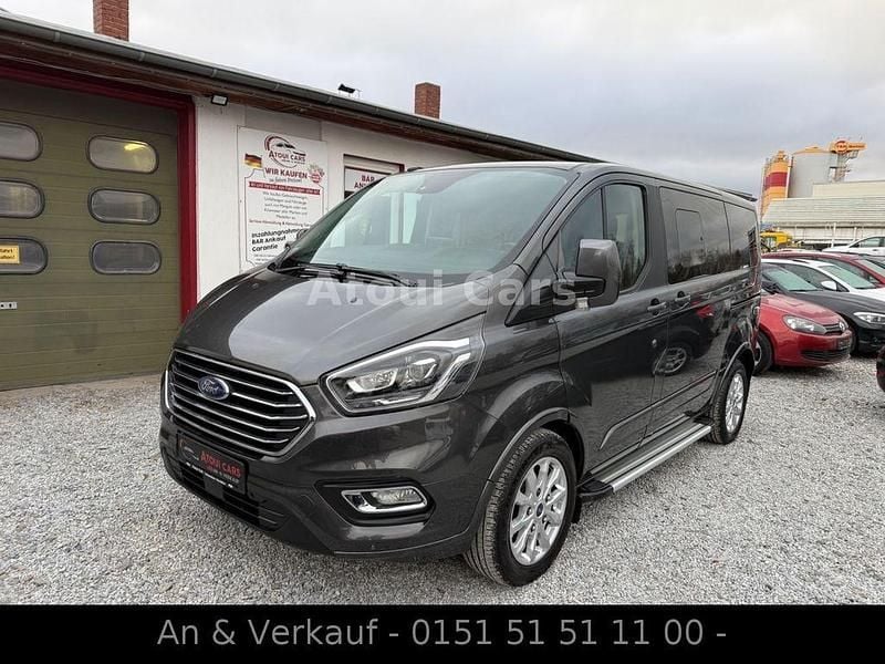 Gebraucht Ford Tourneo 170 PS (125 kW) 2018 Grau Kombi