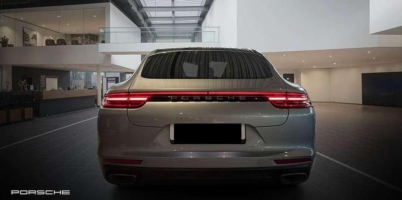 Gebraucht Porsche Panamera 330 PS (242 kW) 2019 Dolomitsilber Kombi