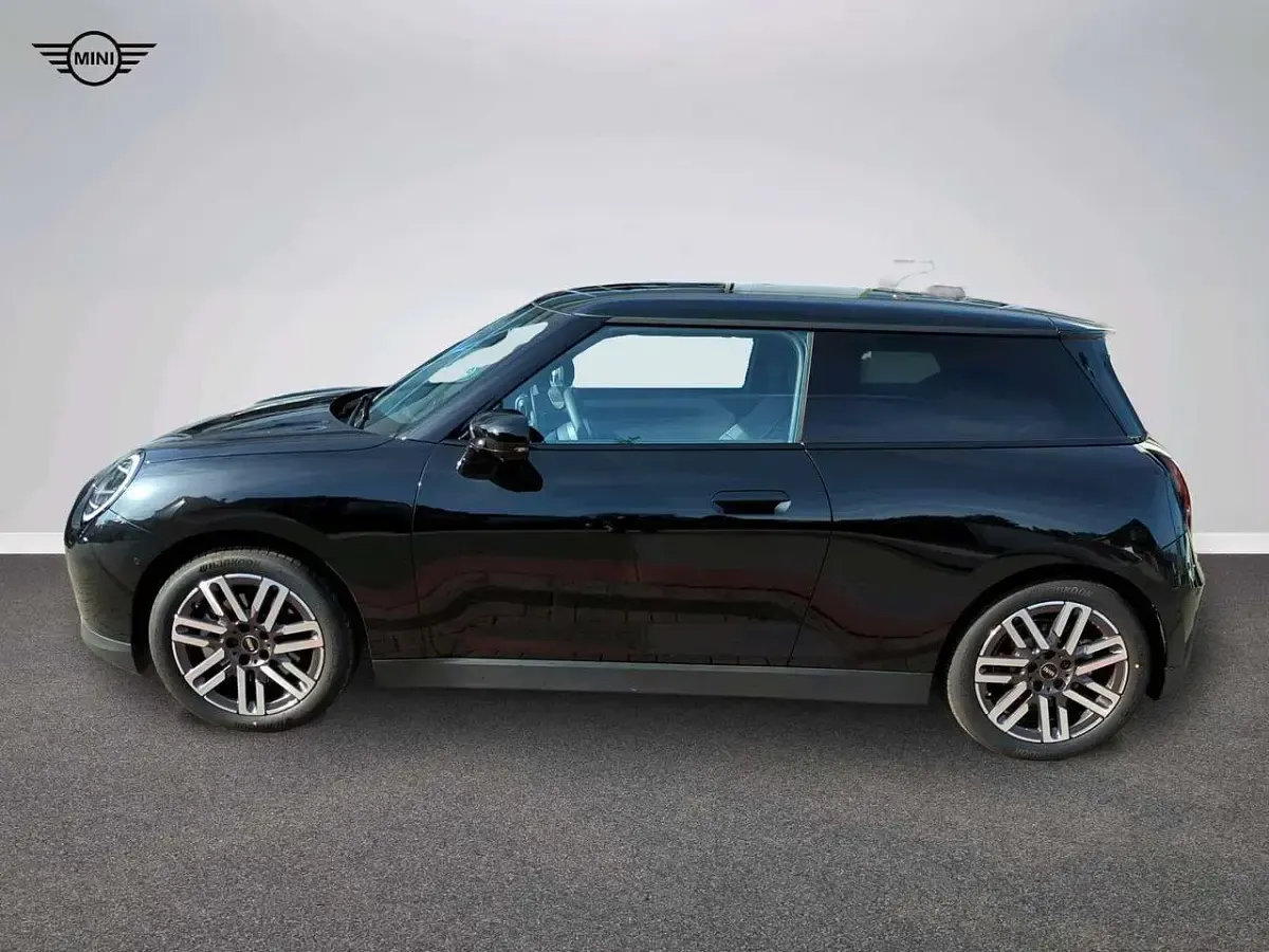 Gebraucht Mini Cooper Classic 135 kW (184 PS) 2025 Schwarz Kleinwagen