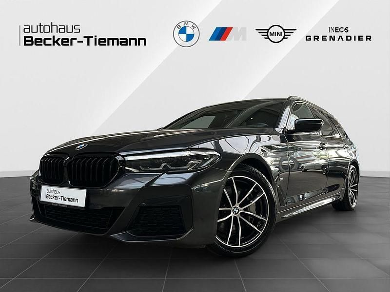 Sophistograu brillanteffekt Gebraucht 2022 BMW 530 M Sport Kombi | 36.912 € (Fairer Preis) - Bild 1/4