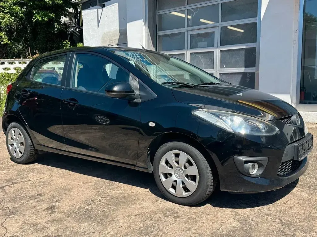 Używany Mazda 2 90 KM (66 kW) 2010 Hatchback