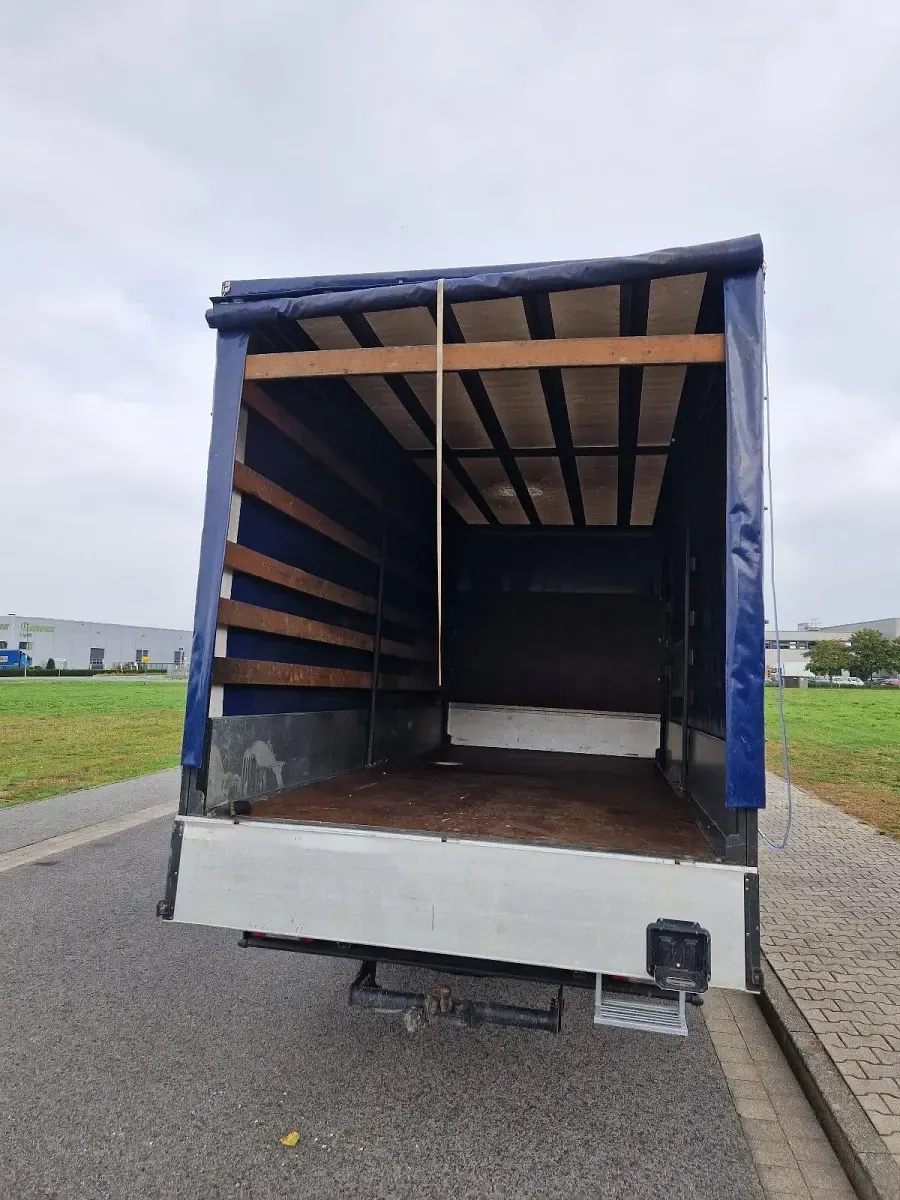 Gebraucht Iveco Daily 179 PS (131 kW) 2016 Weiß