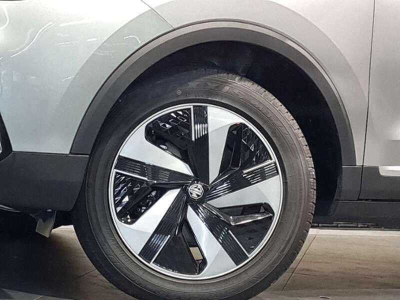 Gebraucht MG ZS Luxury 130 kW (177 PS) 2024 Silber, cosmic silver Limousine