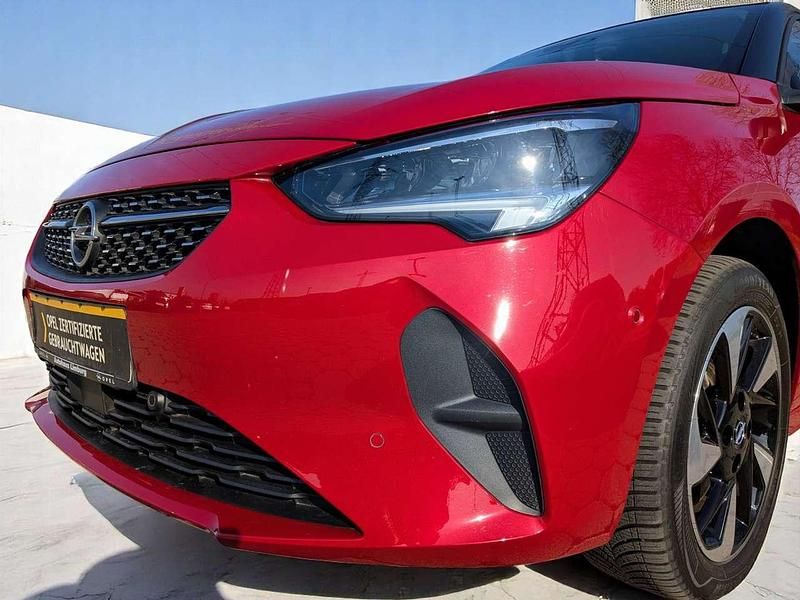 Gebraucht Opel Corsa-e Elegance 100 kW (136 PS) 2022 Kardio rot Kleinwagen