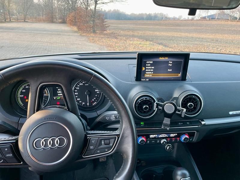 Gebraucht Audi A3 150 PS (110 kW) 2020 Weiß Limousine