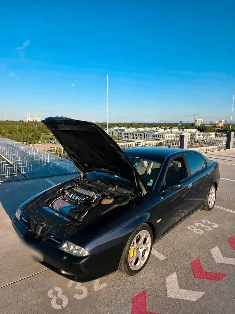 Gebraucht Alfa Romeo 166 220 PS (161 kW) 2002 Blau Limousine