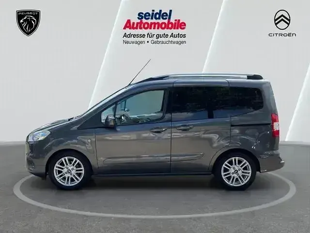 Gebraucht Ford Tourneo Courier Titanium 101 PS (74 kW) 2021 Grau Van / Kleinbus