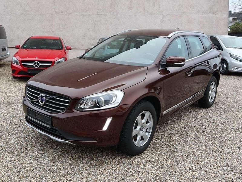 Rich java metallic / metallic (metallic) Gebraucht 2016 Volvo XC60 Summum SUV | 20.990 € (Guter Preis) - Bild 1/4