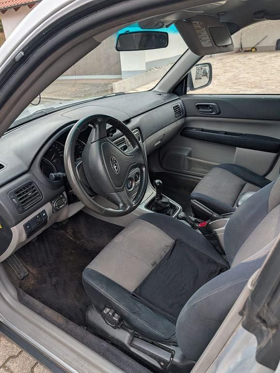 Gebraucht Subaru Forester Active 158 PS (116 kW) 2005 Silber SUV