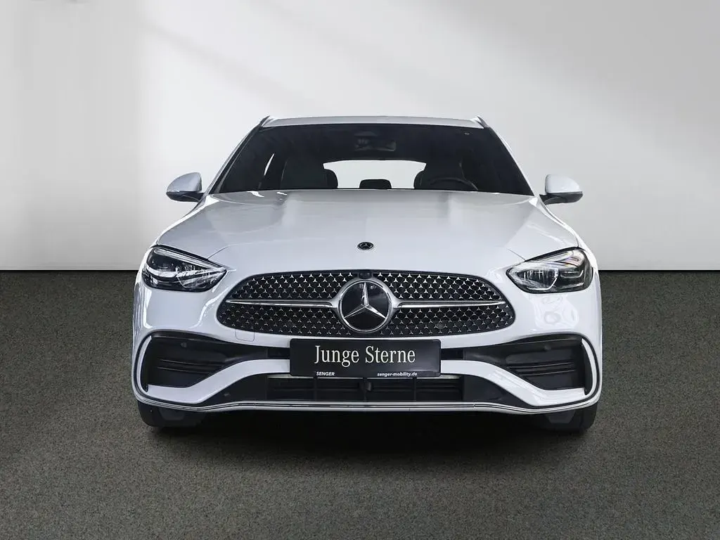 Gebraucht Mercedes C180 AMG 170 PS (125 kW) 2023 Unilack polarweiß Kombi