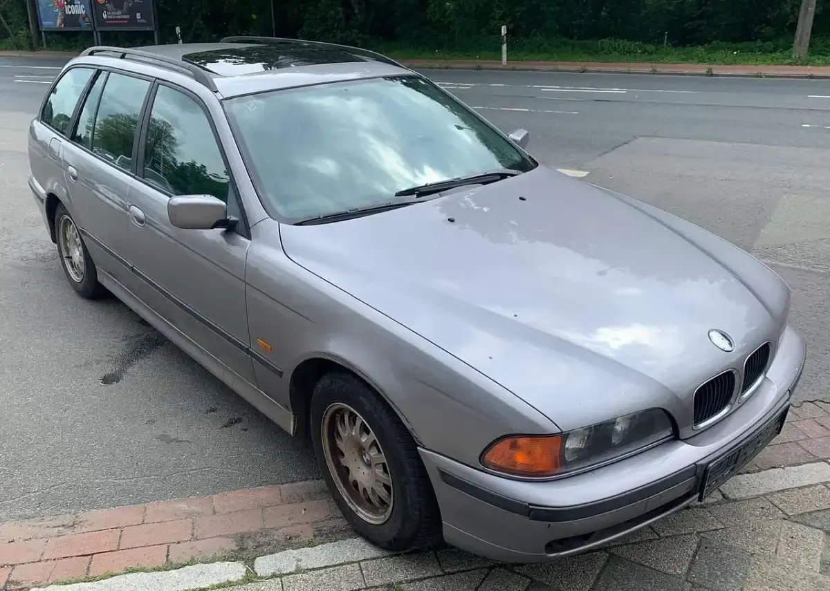 Gebraucht BMW 525 192 PS (141 kW) 2000 Kombi