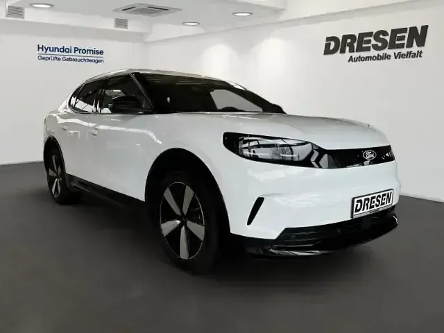 Używany Ford Capri Extended Range 210 kW (286 KM) 2025 Biały SUV