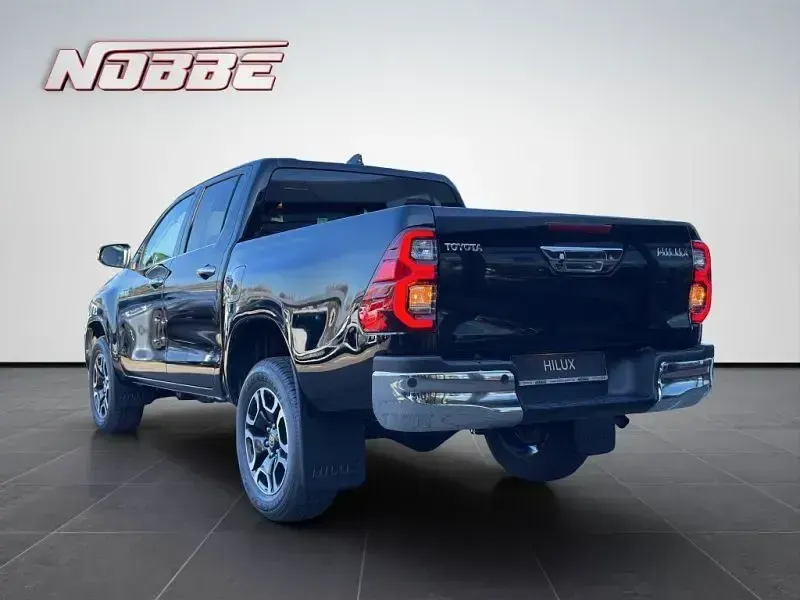 Gebraucht Toyota HiLux Executive 204 PS (150 kW) 2025 Schwarz Pickup