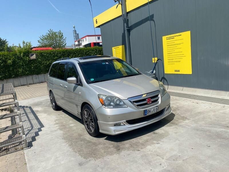 Silber Gebraucht 2005 Honda Odyssey Van / Kleinbus | 7.500 € - Bild 1/4