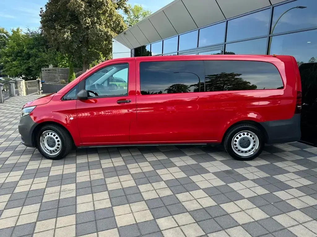 Gebraucht Mercedes Vito 136 PS (100 kW) 2021 Rot Van