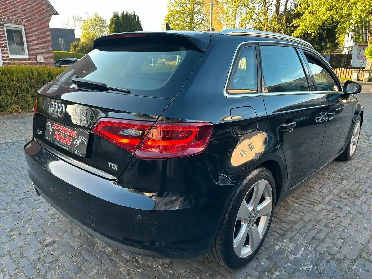 Second-hand Audi A3 Ambition 150 CP (110 kW) 2016 Negru Berlinǎ