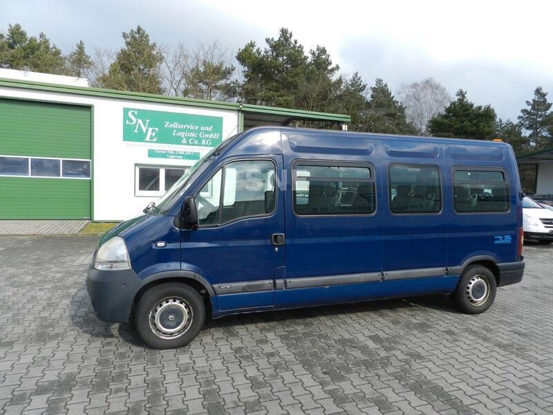 Second-hand Renault Master 120 CP (88 kW) 2009 Albastru Van