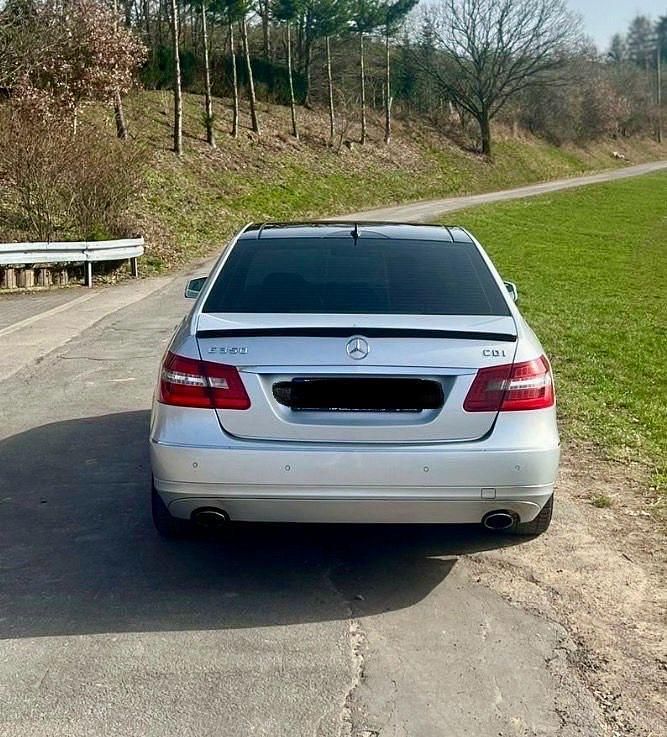 Gebraucht Mercedes E350 Avantgarde 231 PS (169 kW) 2010 Silber Limousine