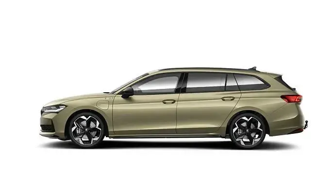 Gebraucht Skoda Superb SportLine 204 PS (150 kW) 2025 Beige Kombi