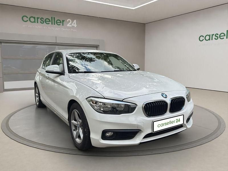 Weiß Gebraucht 2016 BMW 116 Efficient Dynamics Kleinwagen | 10.999 € (Fairer Preis) - Bild 1/4
