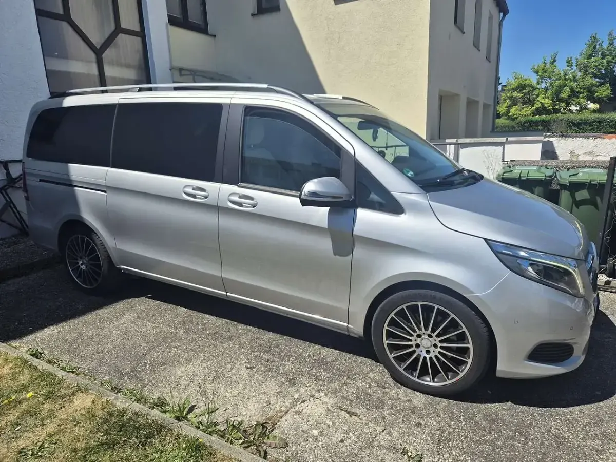 Gebraucht Mercedes V250 190 PS (139 kW) 2017 Grau Van / Kleinbus