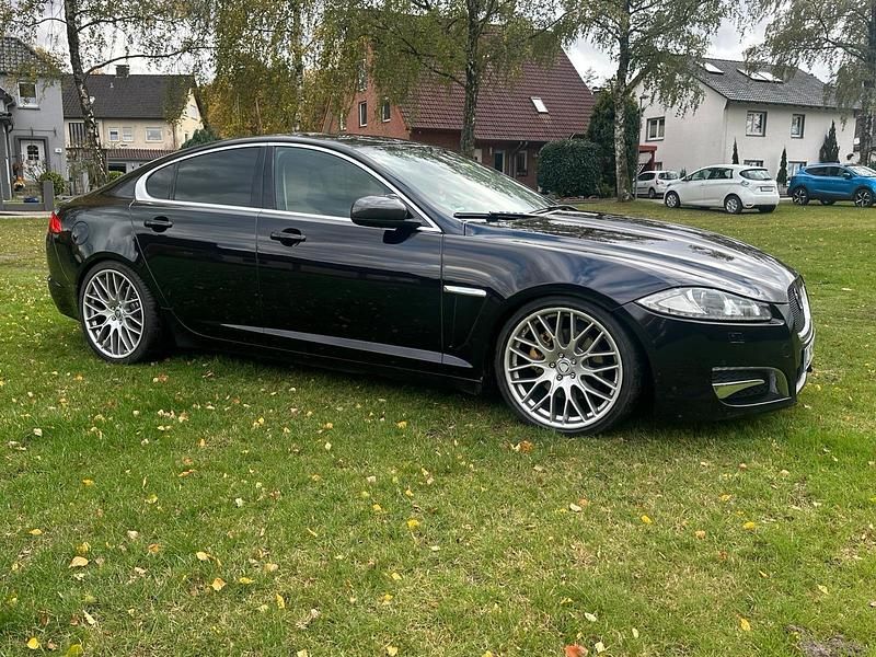 Gebraucht Jaguar XF Portfolio 241 PS (177 kW) 2012 Schwarz Limousine