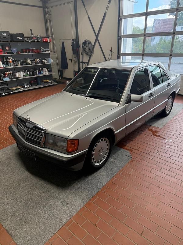 Gebraucht 1991 Mercedes 190 Limousine | 12.222 € - Bild 1/4