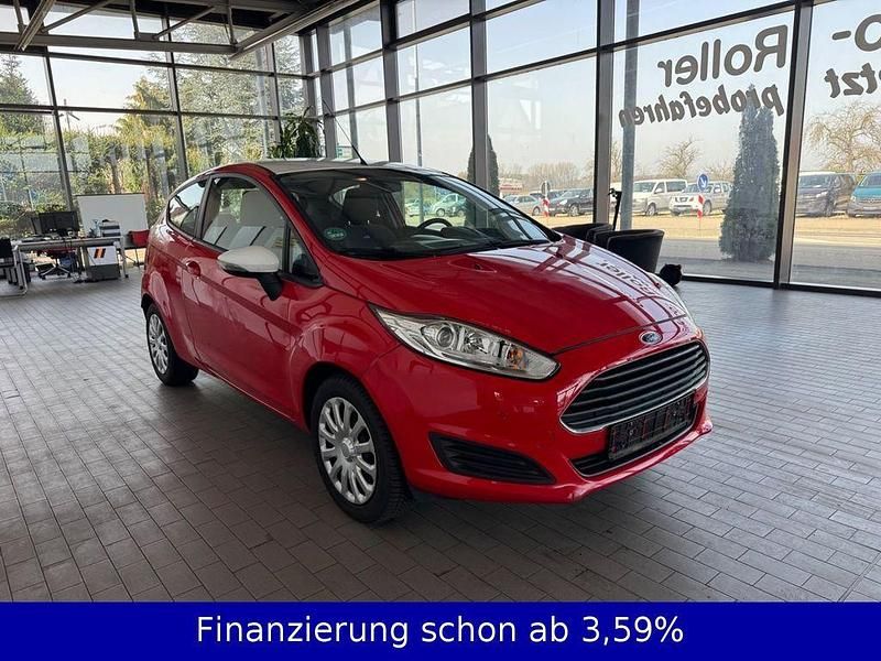 Gebraucht Ford Fiesta Trend 80 PS (58 kW) 2016 Rot Kleinwagen