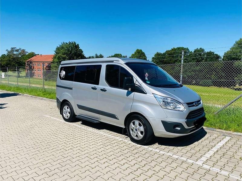 Silber Gebraucht 2018 Ford Tourneo Custom Nugget Van / Kleinbus | 43.000 € (Teuer) - Bild 1/4